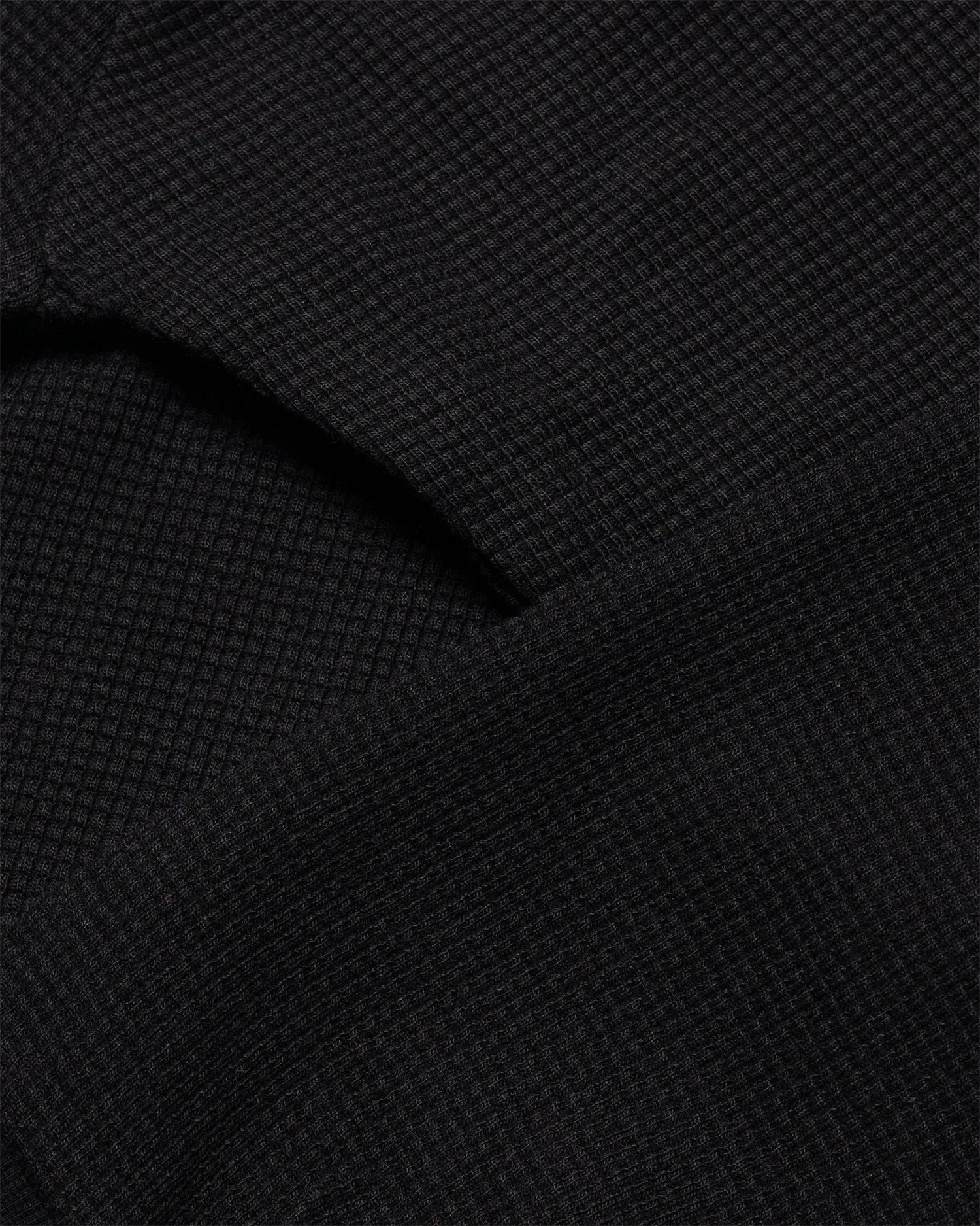 Henley: Black